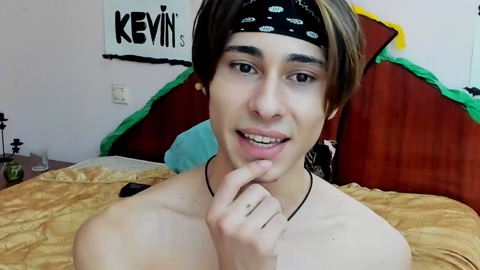 kevin_hug  16-09-2022